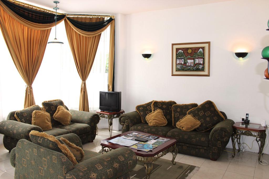 فندق بويرتو أيورافي  Planet House المظهر الخارجي الصورة