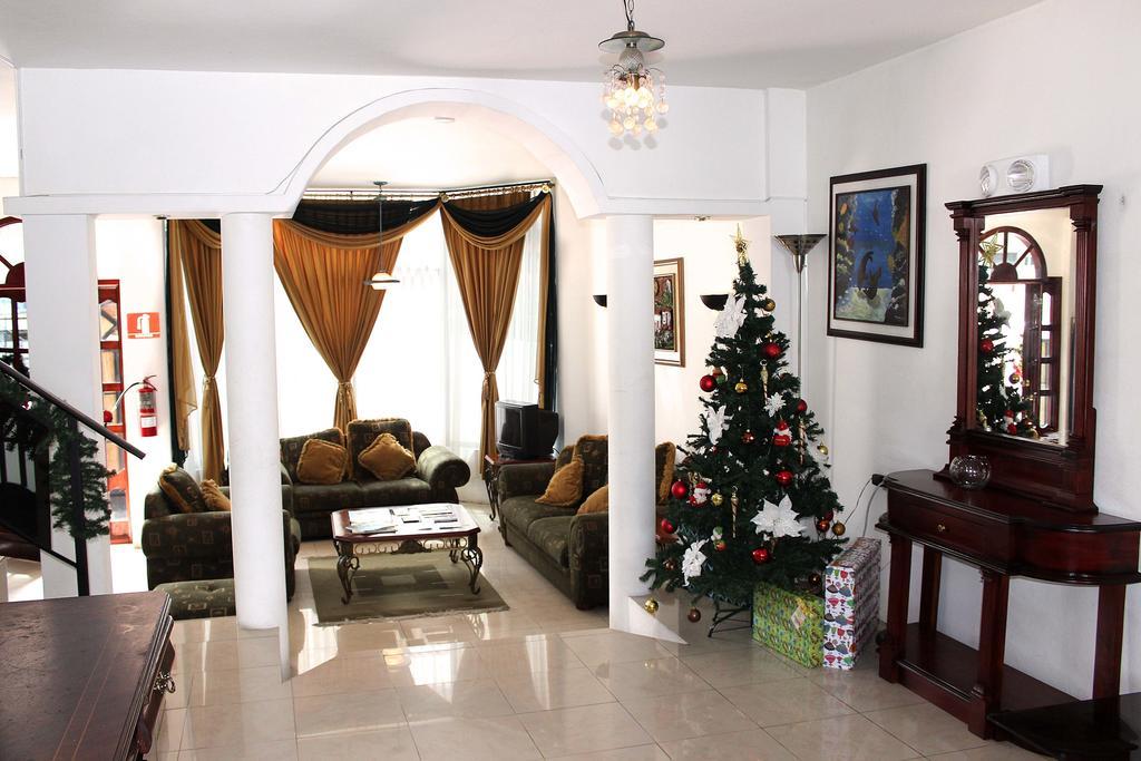 فندق بويرتو أيورافي  Planet House المظهر الخارجي الصورة